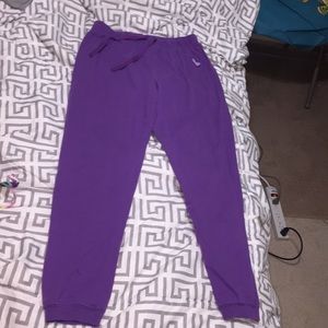 purple pants